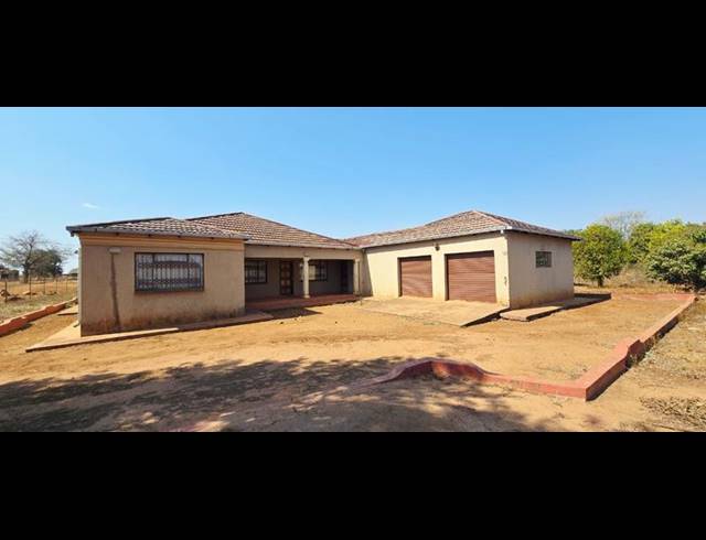 4 BEDROOM HOUSE FOR SALE IN TSHIKONELO